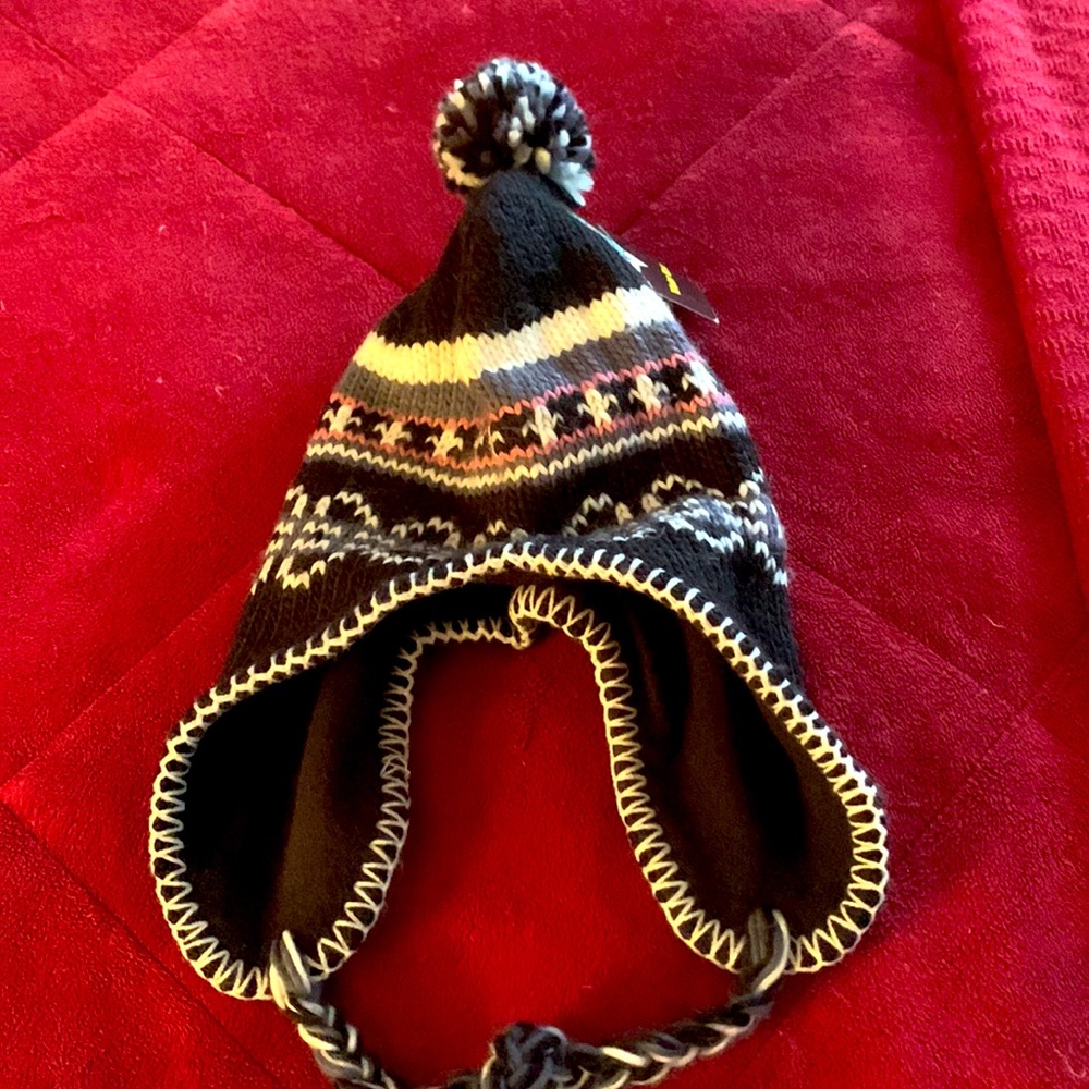 Fun winter Hat - Picture 2 of 2